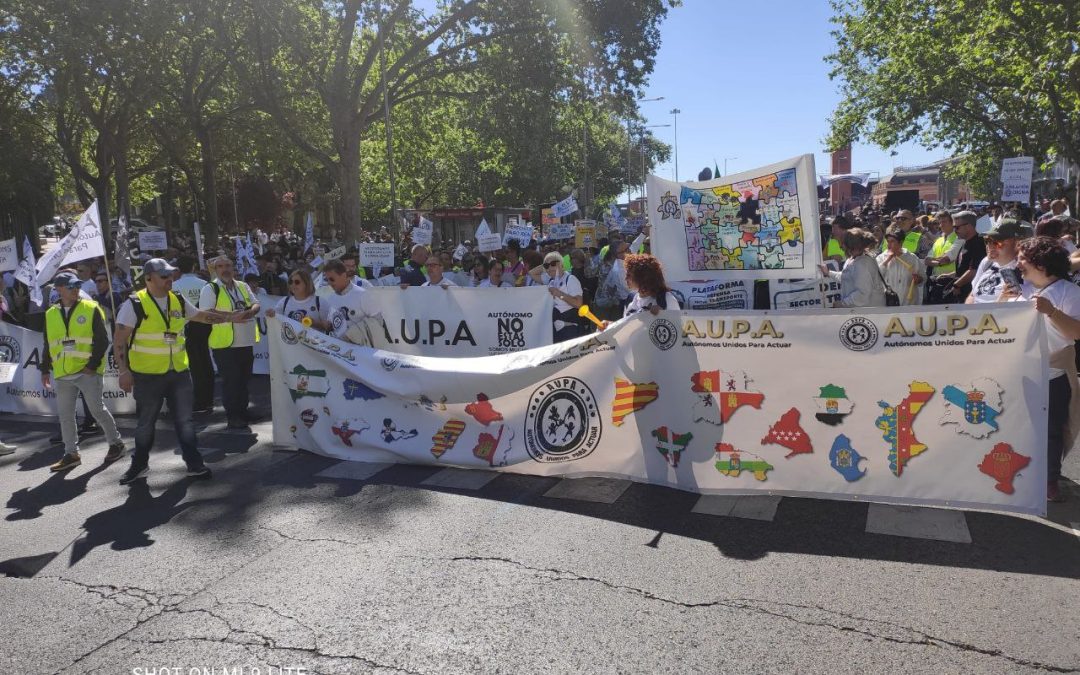 Miles de autónomos exigen en Madrid iguales prestaciones que los trabajadores asalariados
